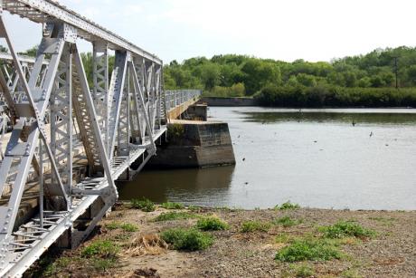 Mendota Dam