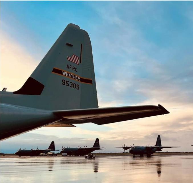 Image shows "AR Recon" flight airplanes