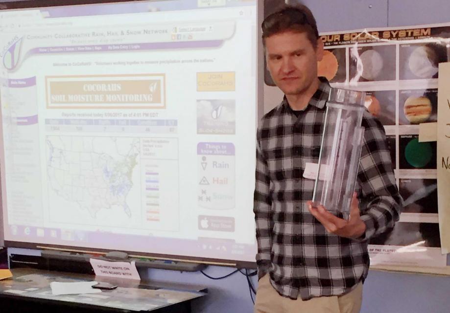 Pete Coombe, a member of the DWR Climate team, introduced educators to the Community Collaborative Rain, Hail & Snow Network program during a 2017 DWR-Project WET climate workshop in Lake County.