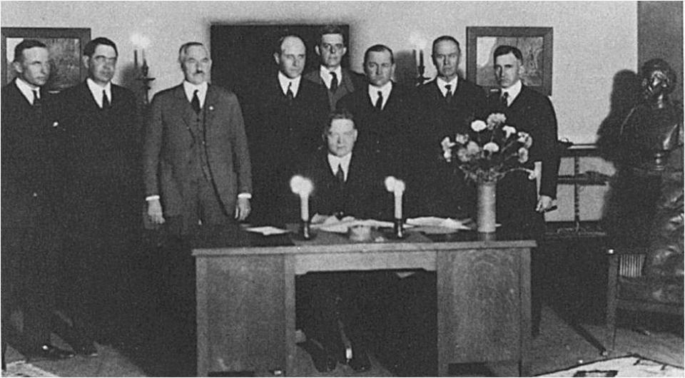 Black and white image of Colorado River Commissioners who drafted the 1922 Colorado River Compact.