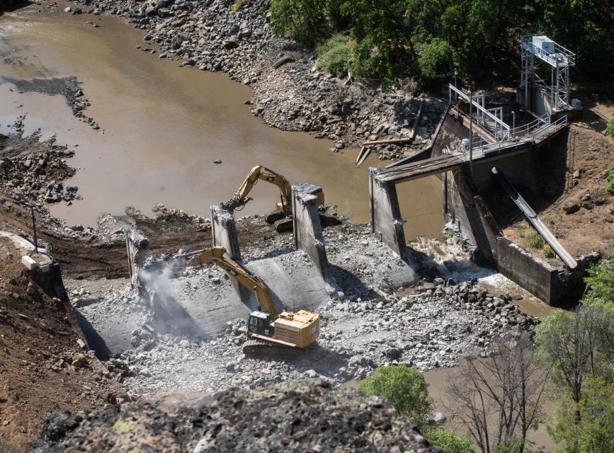 Removal of Copco 2 dam on Klamath River, 2023