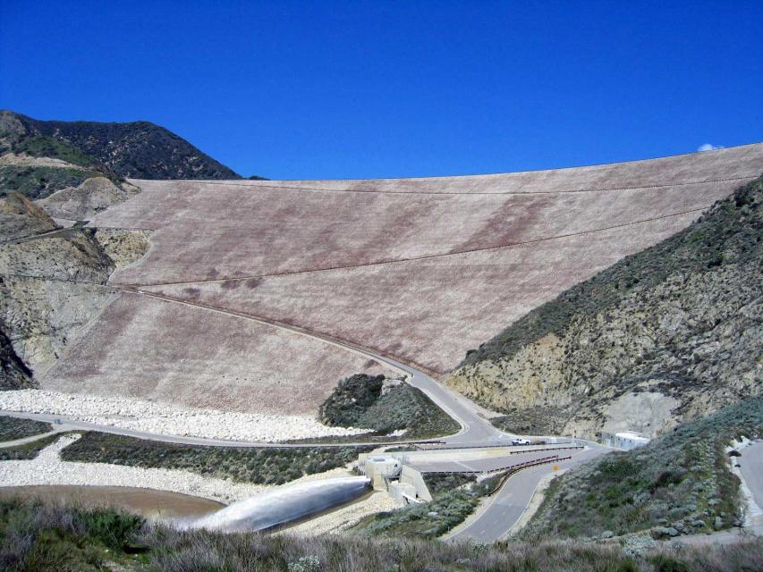 Image shows Seven Oaks Dam in the San Bernardino Mountains. 
